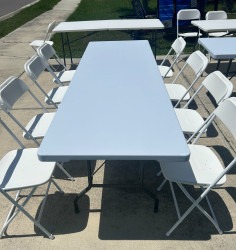 8 FT White Table